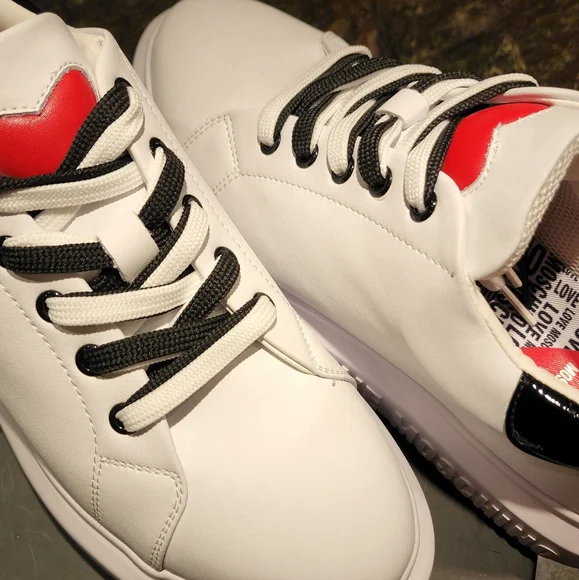 Love Moschino Sneakers JA15284G0CIA310A White Black Laces, Leather, Heart, NEW